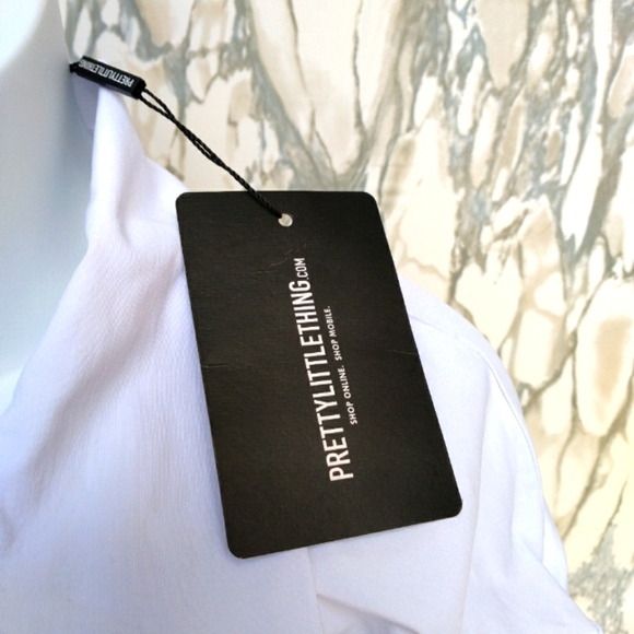 PrettyLittleThing Ruched Long Sleeve Crop Top White Women's Size 6 - Picture 3 of 4